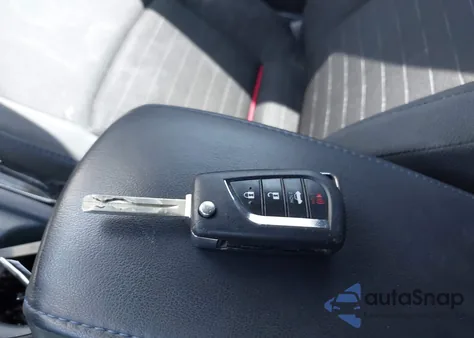 2020 Toyota Corolla Se/Night Shade z USA, uszkodzony, nr VIN 5YFS4RCE9LP004017